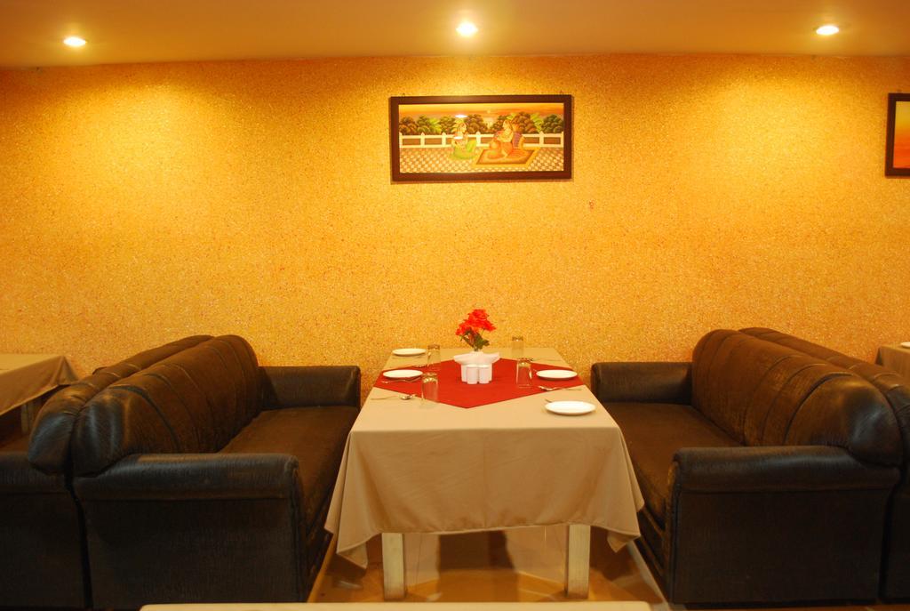 Collection O Royal Plaza Hotel Pushkar Exterior photo